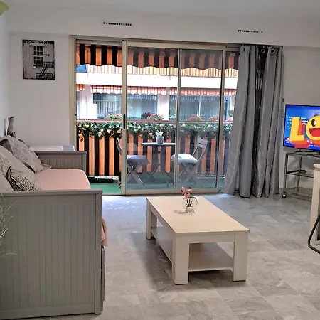 Grand 2 Pieces Centre *