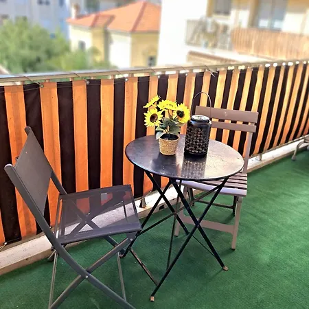 Grand 2 Pieces Centre * Antibes